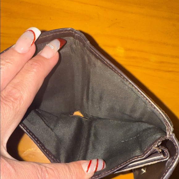 Fendi Black and Brown Logo Wallet - Picture 7 of 8